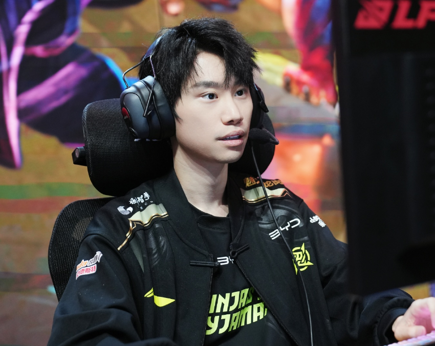包含Doinb赛事官方发布晋级新规，IG引发争议！的词条